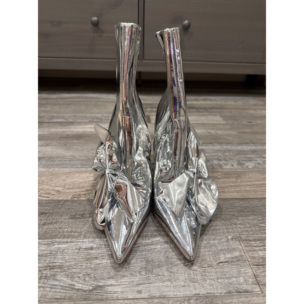 Sam Edelman Women's Esmae2 Silver Bow Bootie heels 8.5 New - Picture 5 of 8